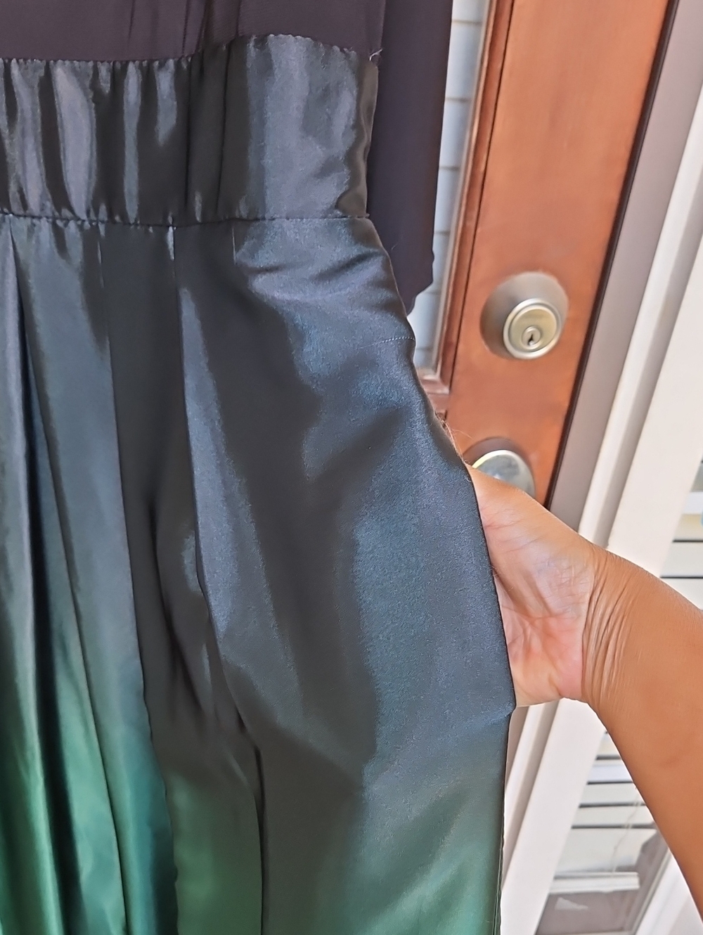 SLNY Black to Emerald Green Ombre Satin Maxi Dress Gown Sash Pockets Size 14 - Picture 4 of 7